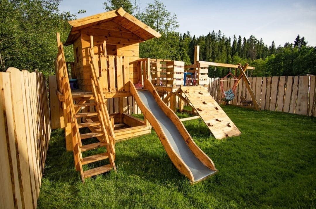 Taras wypoczynkowy z widokiem na góry