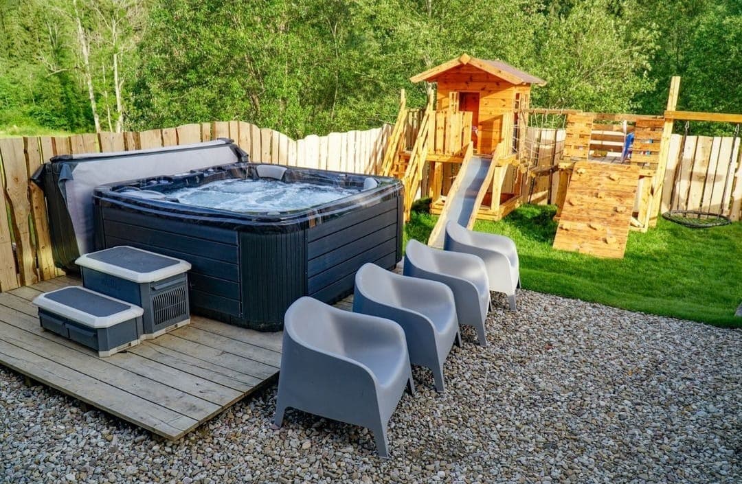 Przytulna sypialnia w domku