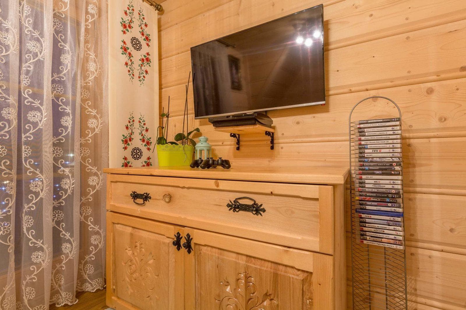 Widok na okoliczne szczyty